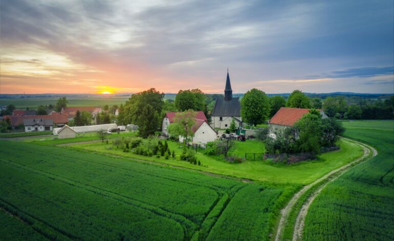 Wieczór na polskiej wsi, Dolny Śląsk, Polska